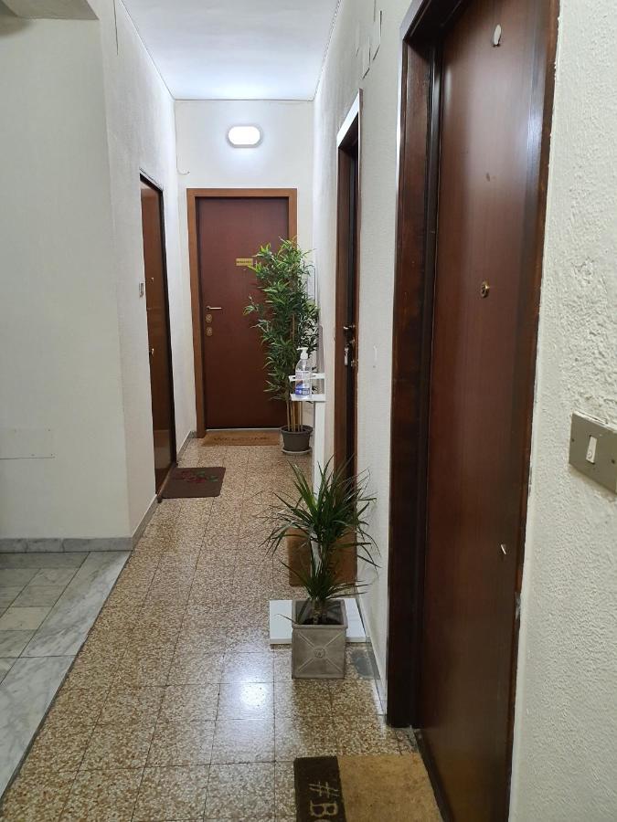 Cristel Apartment - 15 Min Da Milano - Parcheggio - Mono 2 Cormano Exteriör bild